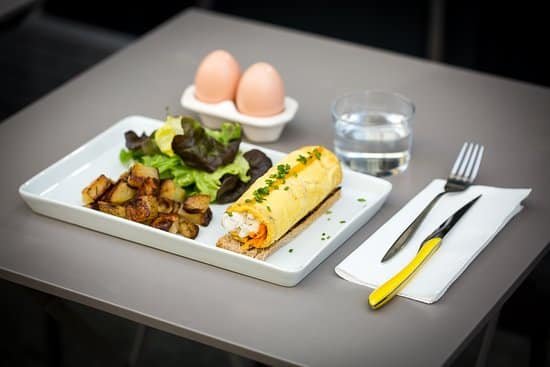 Omelette Délice, 2 Rue des Cloutiers à la rochette